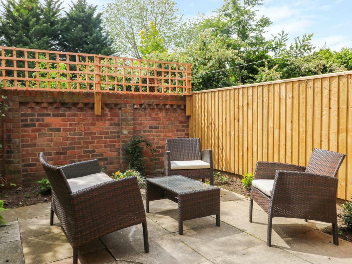 17 Fewster Way Holiday home *